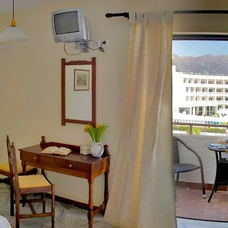 Silver Hotel 3*